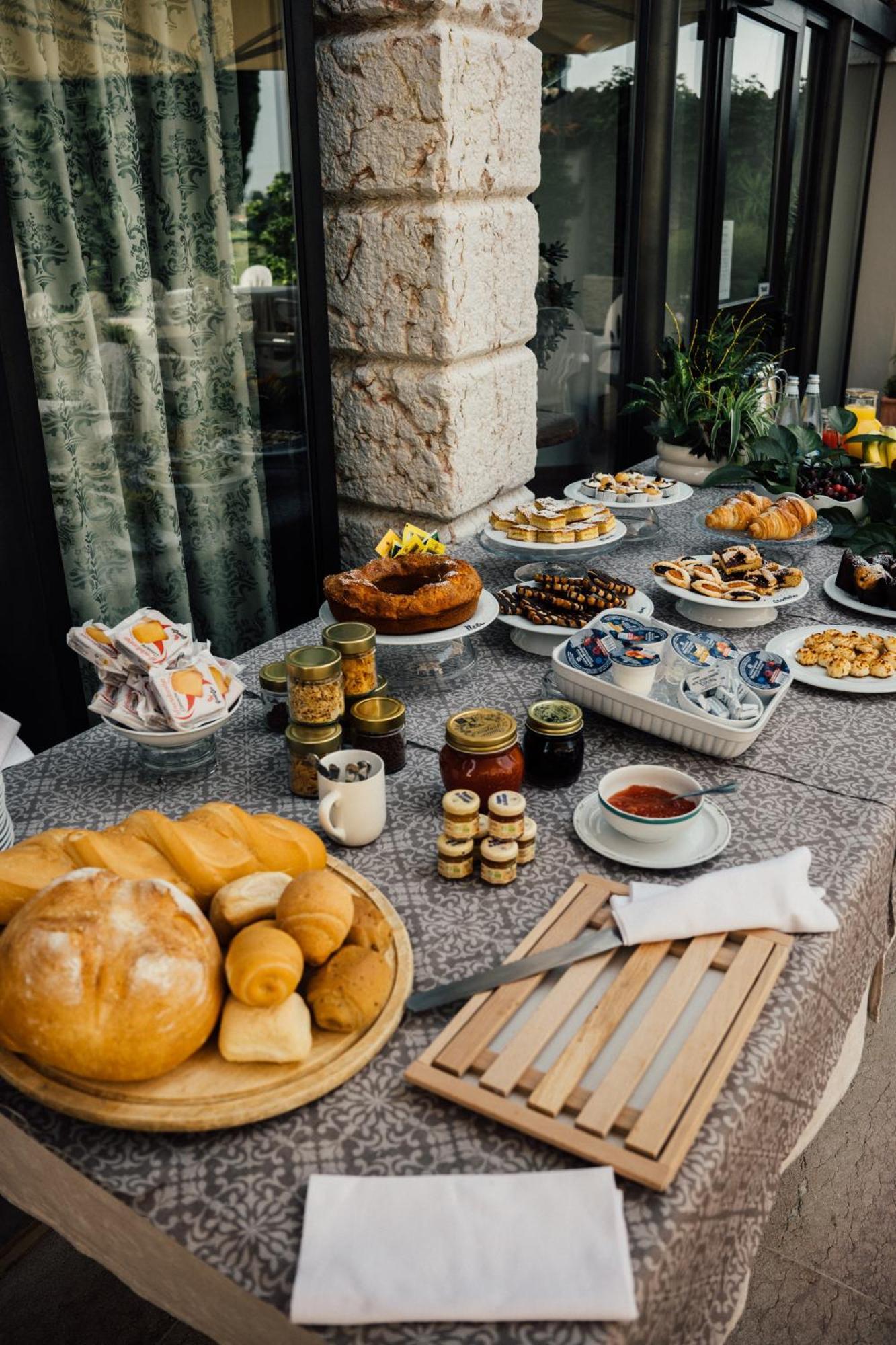 Albergo La Meridiana Castelnuovo del Garda Ngoại thất bức ảnh