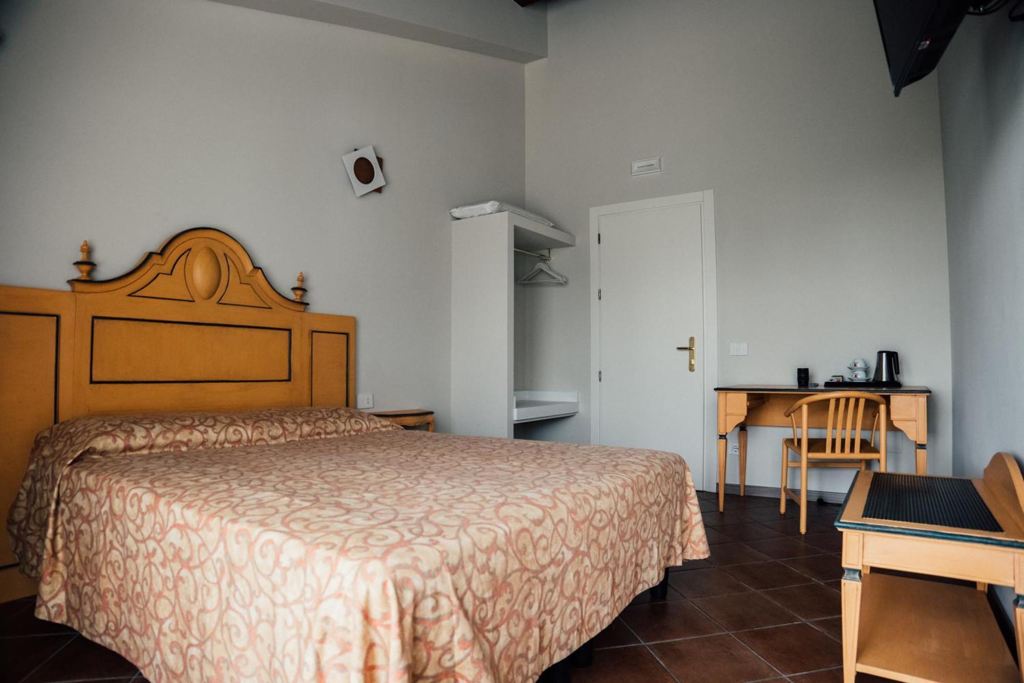 Albergo La Meridiana Castelnuovo del Garda Ngoại thất bức ảnh